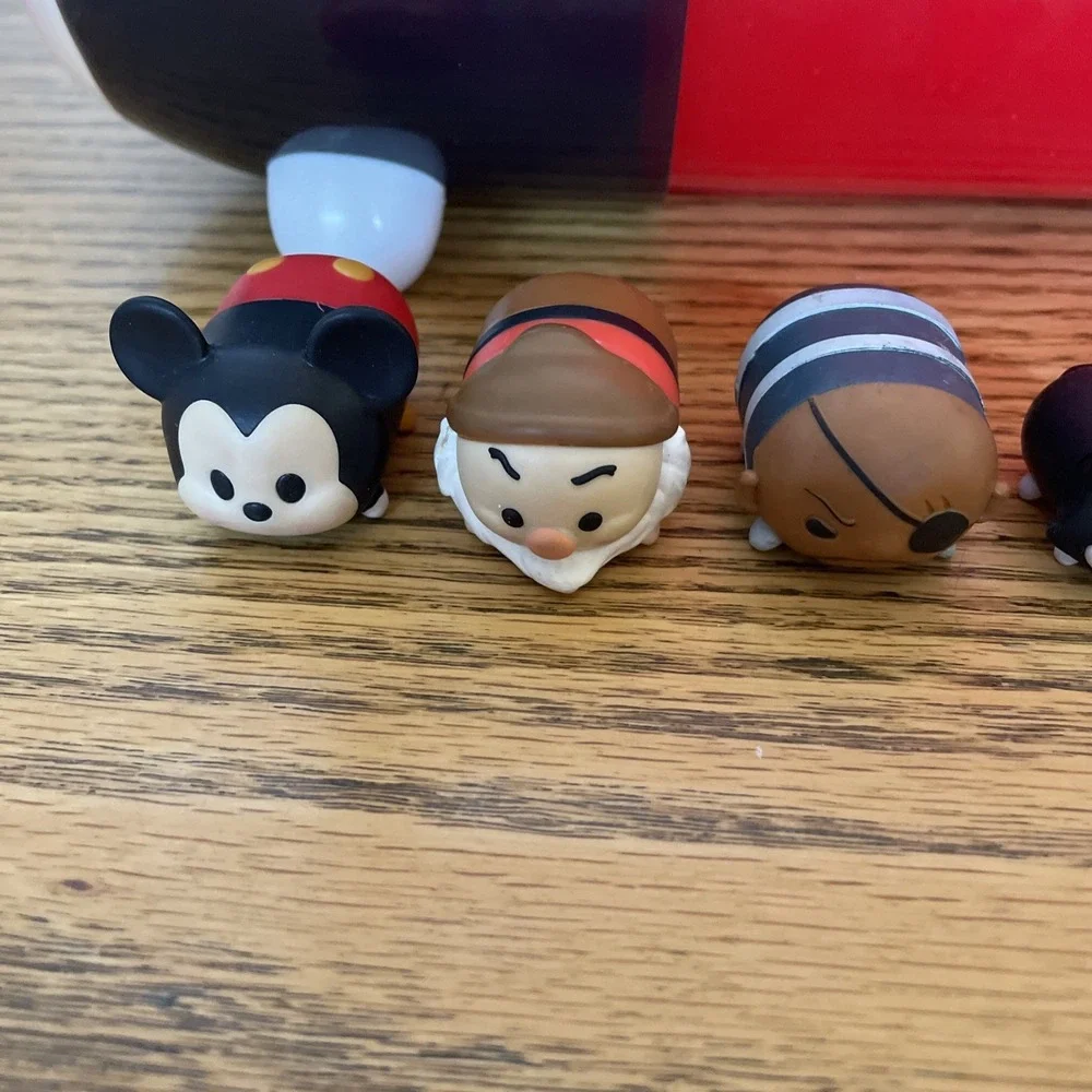 Disney Tsum Tsum‎ Mickey Mouse Stack 'N Display Portable Play Case w/12 Tsum's